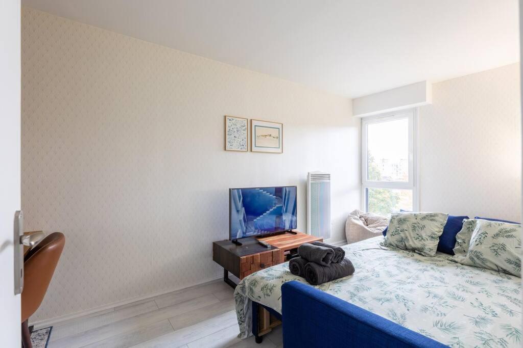 Appartement Spacieux/ Disneyland/Paris/Wifi/Bureau Champs-Sur-Marne Exterior photo
